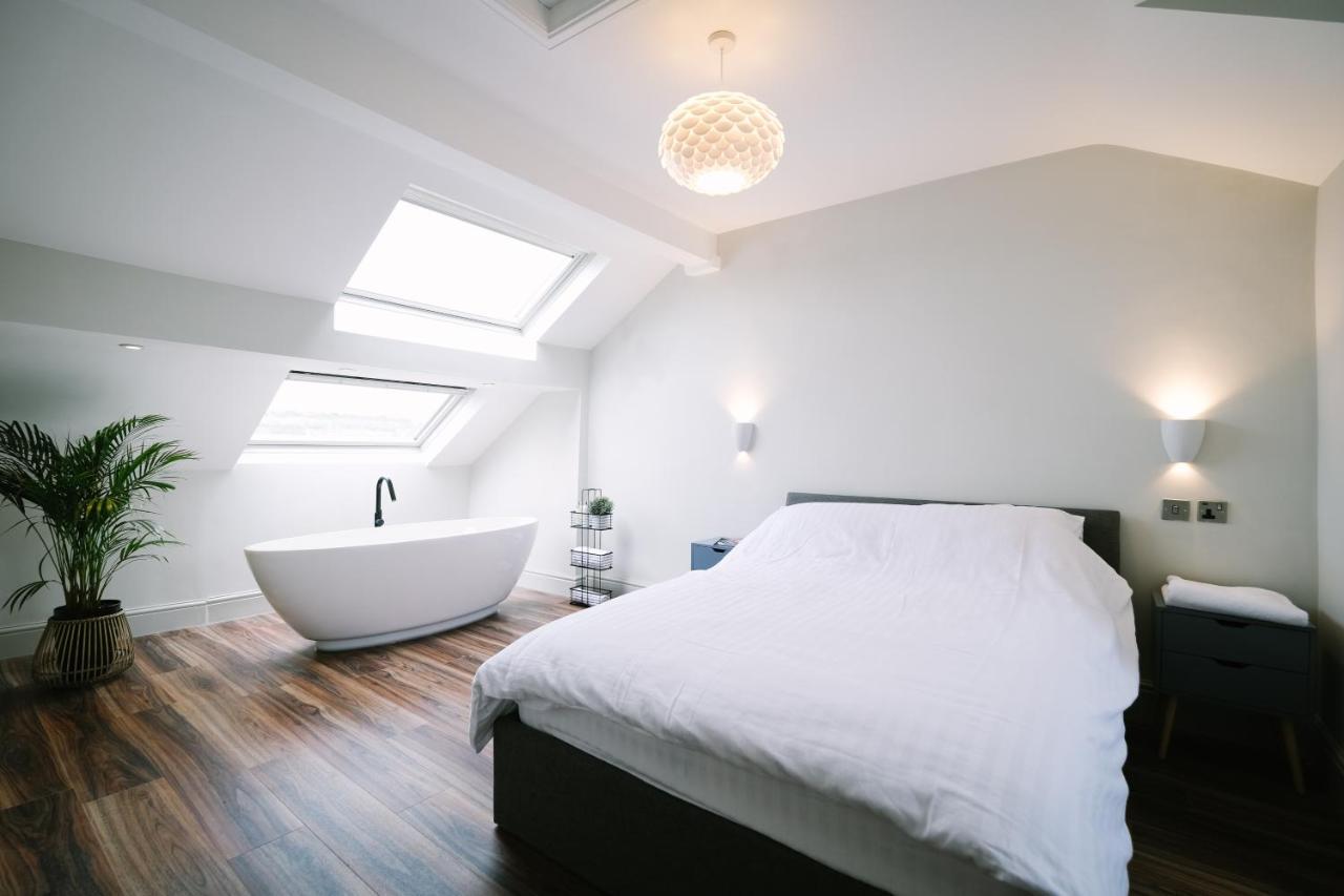 Period Retreat For 6, Explore The Lake District Lancaster Eksteriør bilde