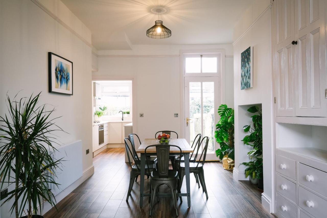 Period Retreat For 6, Explore The Lake District Lancaster Eksteriør bilde